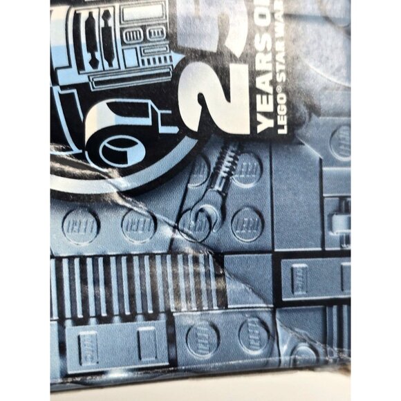 LEGO Star Wars Boarding the Tantive IV 75387 Exclusive 25th Anniversary Minifig - Picture 13 of 15